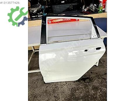 Hyundai Bayon Sol Ön Kapı çıkma parça