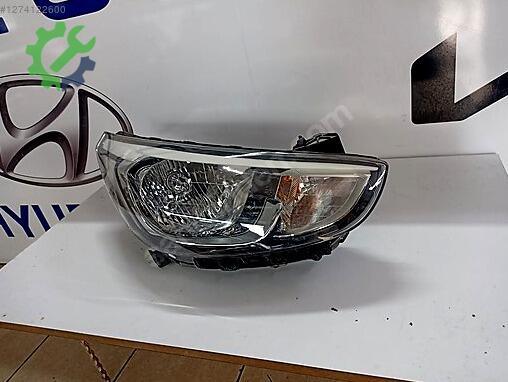 Hyundai Accent Blue Sağ Ön Far çıkma parça