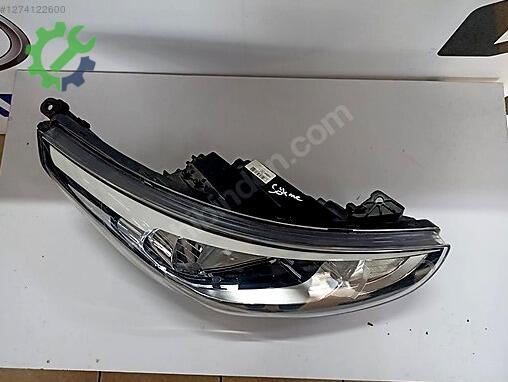 Hyundai Accent Blue Sağ Ön Far çıkma parça