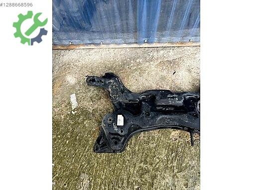 Hyundai Elantra Ön Travers çıkma parça
