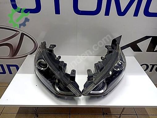 Hyundai Elantra Sağ Ön Far çıkma parça