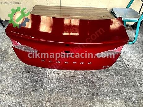 Hyundai Elantra Bagaj Kapağı çıkma parça