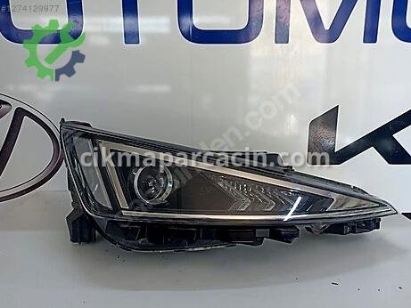Hyundai Elantra Sağ Ön Far çıkma parça