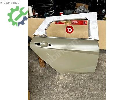 Hyundai Elantra Sağ Arka Kapı çıkma parça