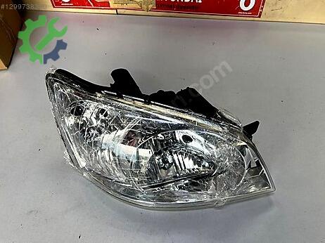Hyundai Getz Sağ Ön Far çıkma parça