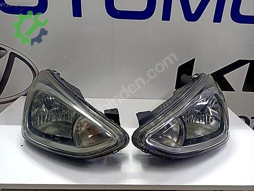 Hyundai i10 Sağ Ön Far çıkma parça