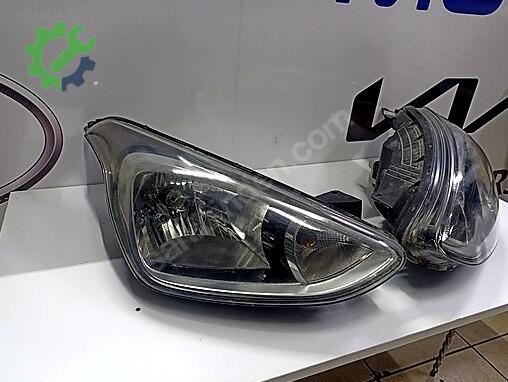 Hyundai i10 Sağ Ön Far çıkma parça