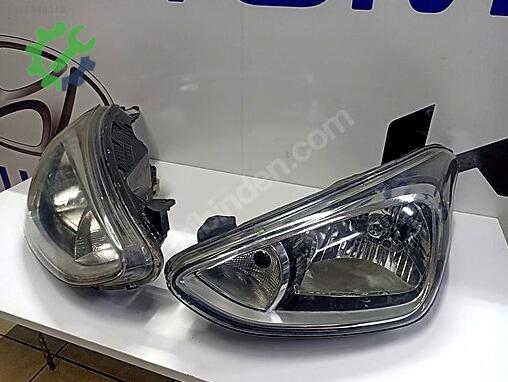Hyundai i10 Sağ Ön Far çıkma parça