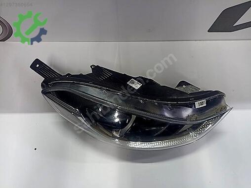 Hyundai i10 Sağ Ön Far çıkma parça