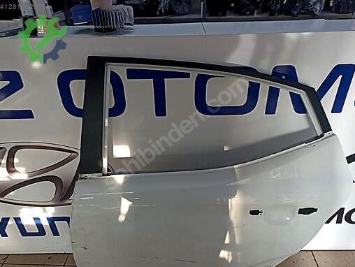 Hyundai i10 Sol Arka Kapı çıkma parça