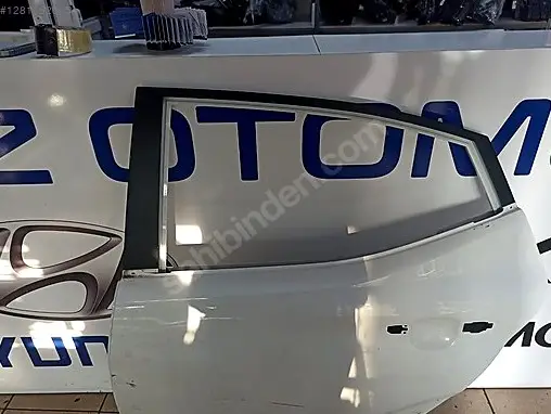 Hyundai i10 Sol Arka Kapı çıkma parça