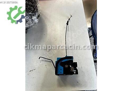 Hyundai i10 Sol Ön Kapı Kilidi çıkma parça