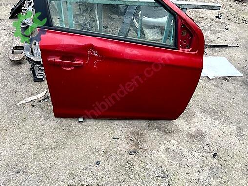 Hyundai i20 Sağ Ön Kapı çıkma parça