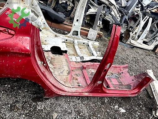 Hyundai i20 Sağ Arka Çamurluk çıkma parça
