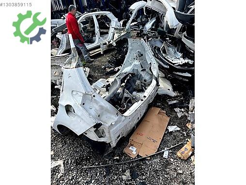 Hyundai i20 Sağ Arka Çamurluk çıkma parça