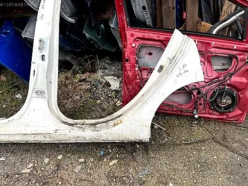 Hyundai i20 Sol Marşpiyel Sacı çıkma parça