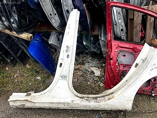 Hyundai i20 Sol Marşpiyel Sacı çıkma parça