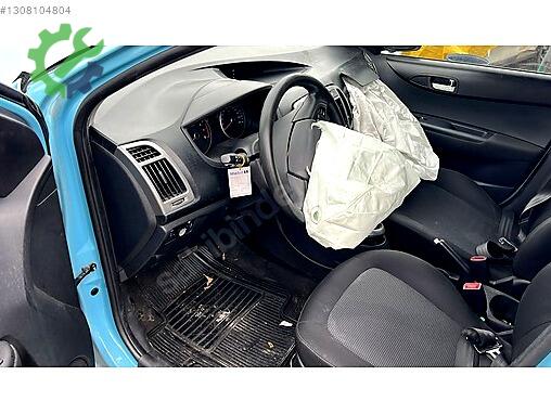 Hyundai i20 Sağ Ön Kapı çıkma parça