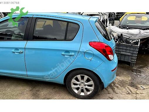 Hyundai i20 Sağ Dış Ayna çıkma parça