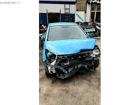 Hyundai i20 Salıncak (Alt Tabla) çıkma parça