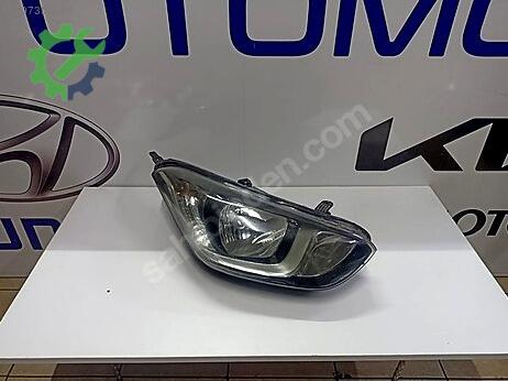 Hyundai i20 Sağ Ön Far çıkma parça