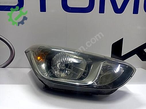 Hyundai i20 Sağ Ön Far çıkma parça