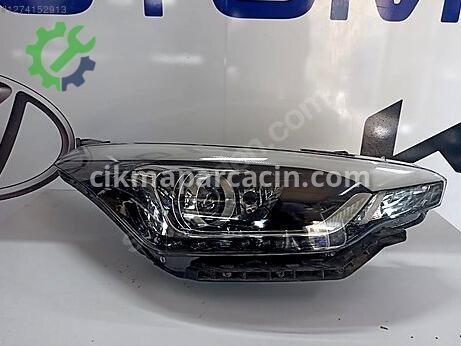 Hyundai i20 Sağ Ön Far çıkma parça