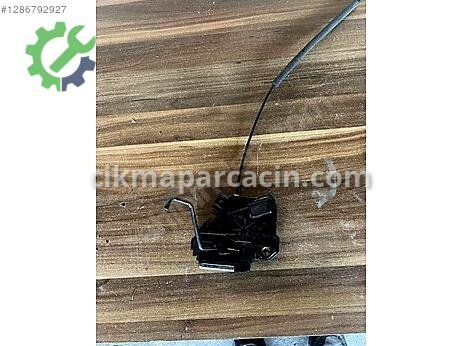 Hyundai i20 Sol Ön Kapı Kilidi çıkma parça