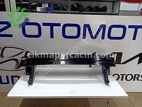 Hyundai i20 Ön Tampon Demiri çıkma parça
