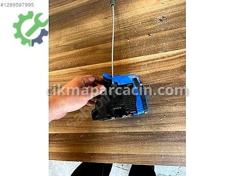 Hyundai i20 Sağ Ön Kapı Kilidi çıkma parça