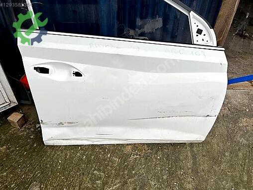 Hyundai i20 Sağ Ön Kapı çıkma parça