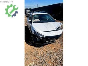 HYUNDAİ İ20 BAGAJ KAPAĞI BEYAZ HATASIZ DOLU
