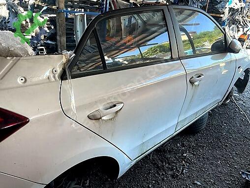 Hyundai i20 Sağ Arka Çamurluk çıkma parça