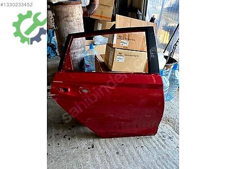 Hyundai i20 Sağ Arka Kapı çıkma parça