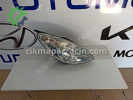 Hyundai i20 Sağ Ön Far çıkma parça