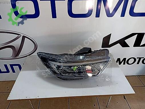 Hyundai i20 Sağ Ön Far çıkma parça
