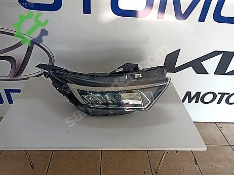 Hyundai i20 Sağ Ön Far çıkma parça