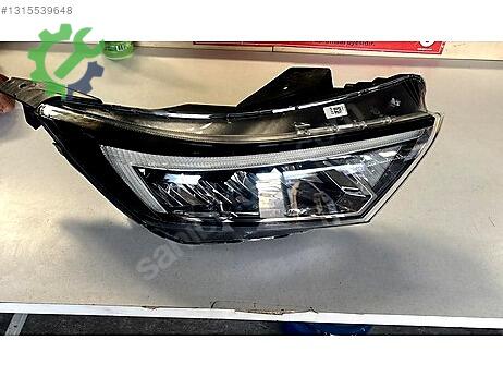 Hyundai i20 Sağ Ön Far çıkma parça