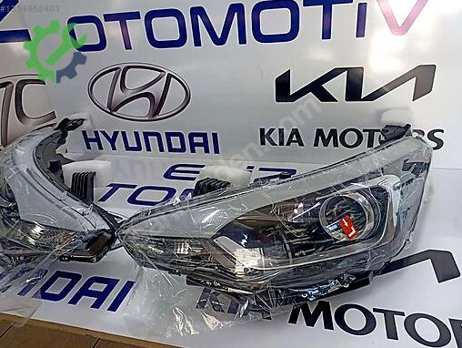 Hyundai i20 Sağ Ön Far 92102-C8100 çıkma parça