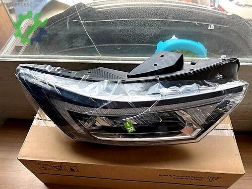 Hyundai i20 Sağ Ön Far çıkma parça