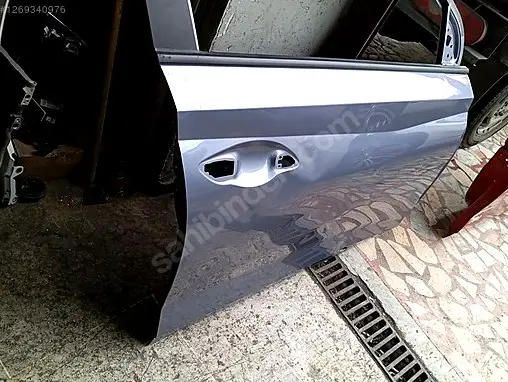 Hyundai i20 Sağ Ön Kapı çıkma parça