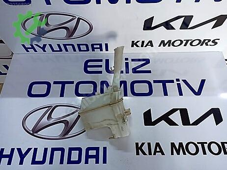 Hyundai i20 Silecek Suyu Deposu çıkma parça