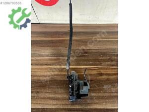 HYUNDAİ İ20 SOL ARKA KAPI KİLİDİ 81410-C8020