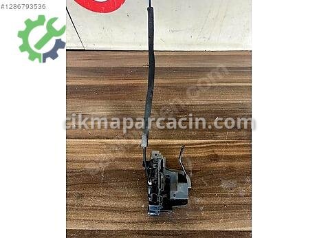 Hyundai i20 Sol Arka Kapı Kilidi çıkma parça