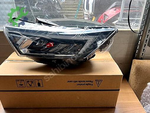 Hyundai i20 Sol Ön Far çıkma parça