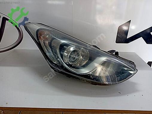 Hyundai i30 Sağ Ön Far çıkma parça
