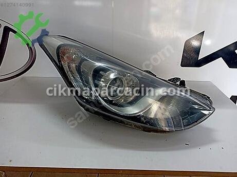 Hyundai i30 Sağ Ön Far çıkma parça