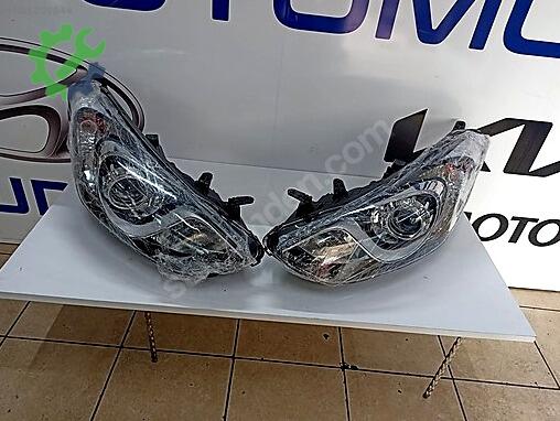 Hyundai i30 Sağ Ön Far çıkma parça