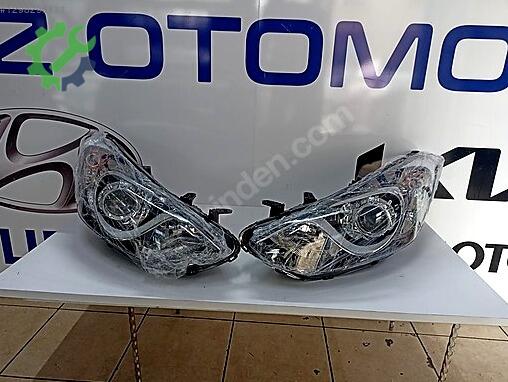 Hyundai i30 Sağ Ön Far çıkma parça