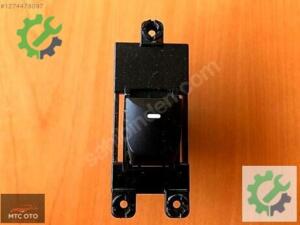 HYUNDAİ İ30 SAĞ CAM DÜĞMESİ ORJİNAL 49D11110
